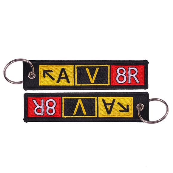 Aviator Airport Taxiway Keychain Luggage Tag - Picture 2 of 11
